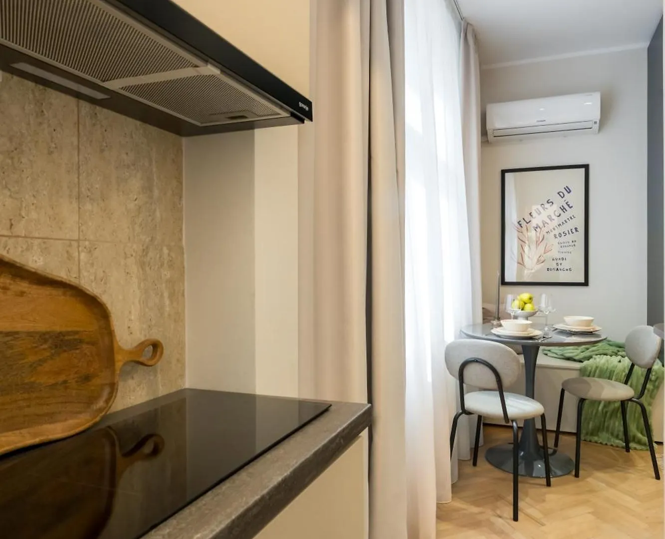 Old Town - Carada 5 - Urbannest Bucharest Apartment